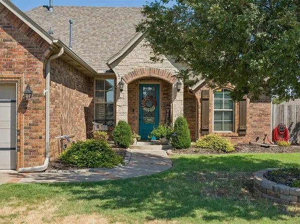10809 SW 20th St, Yukon, OK 73099