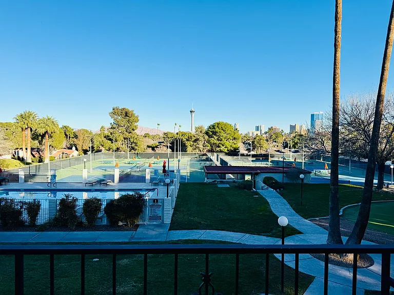 2212 Plaza Del Prado — Photo 56