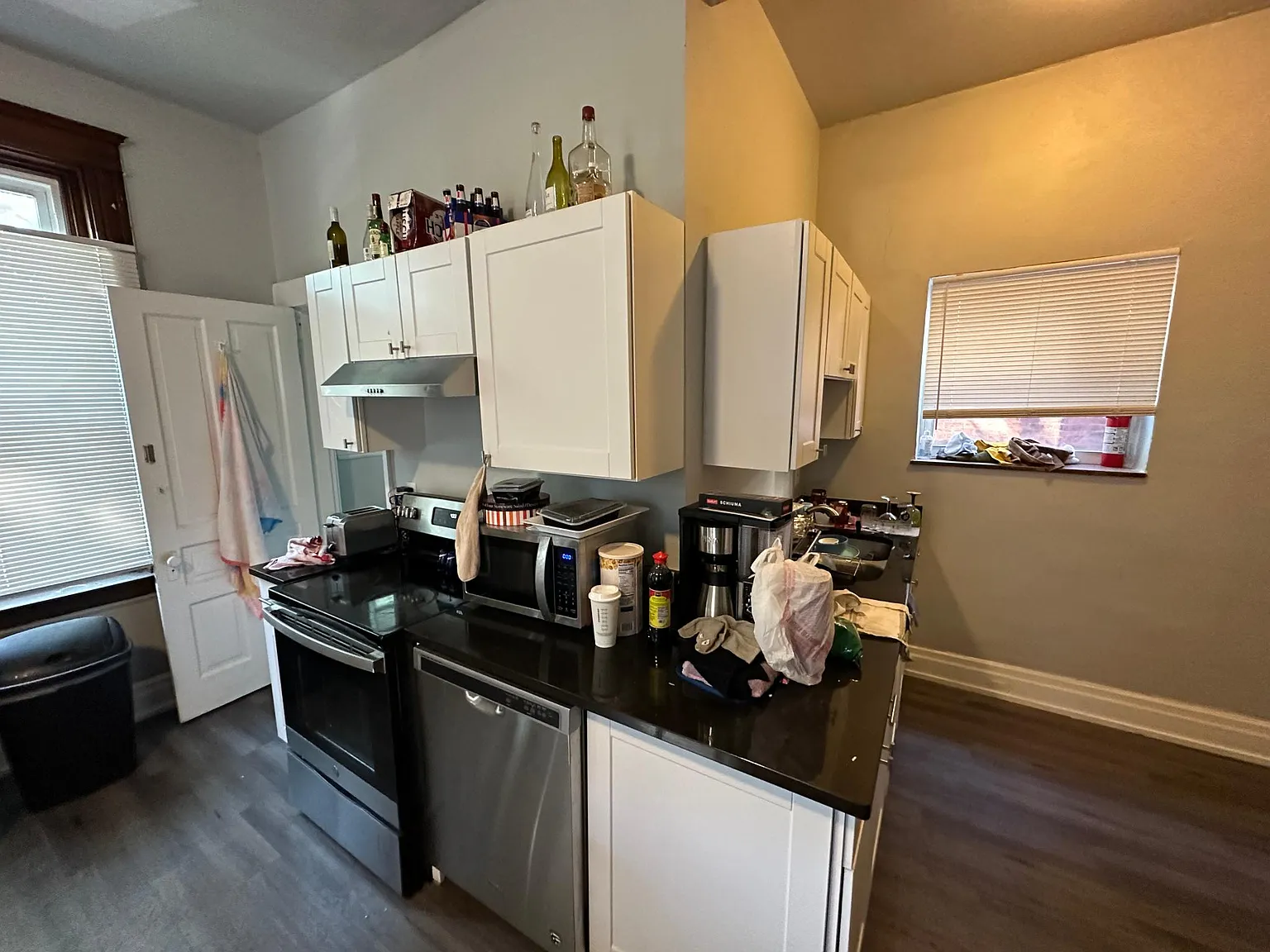 5 bed, $3,850 — Photo 3