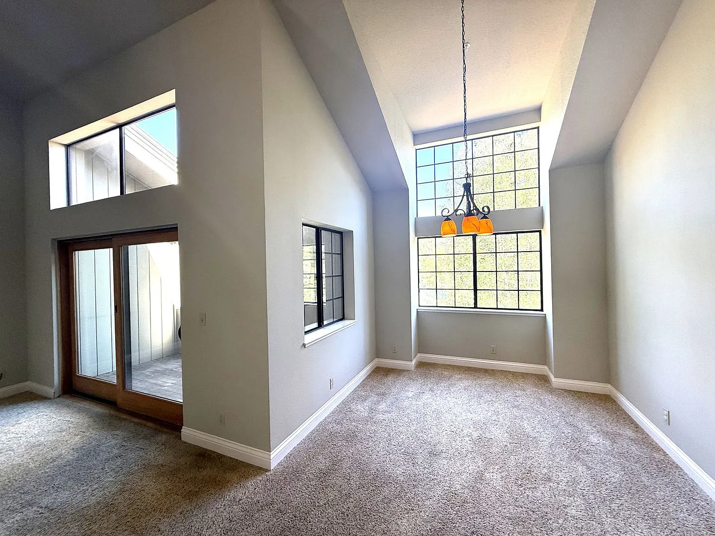 Large Two Bedroom Two And One-Half Bath Condo With Loft And Garage In Pacheco Valley — Photo 4