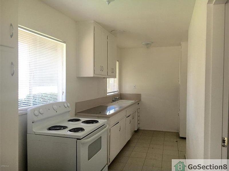 2nd image of 2029 McCray St #5