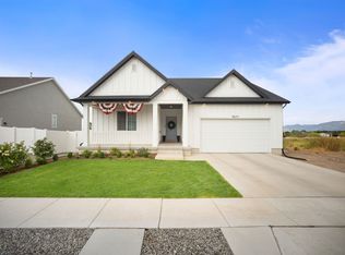 3677 S Mineral Grove Dr, Magna, UT 84044