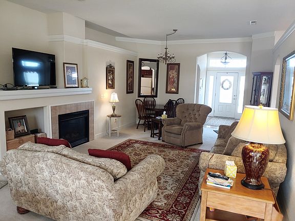 4th image of 2713 Daphne Dr