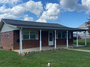 419 9th St, Newport, TN 37821