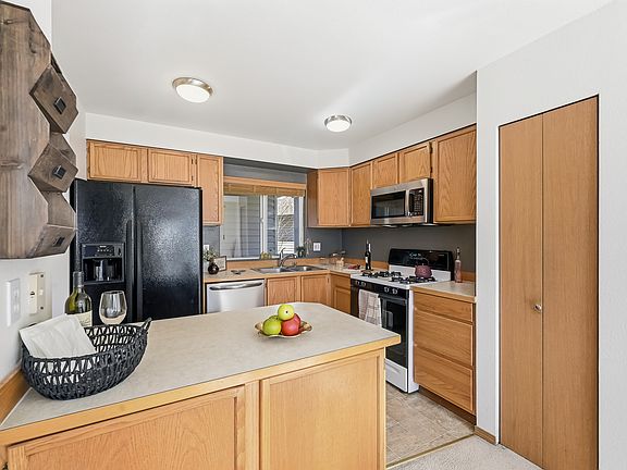 5th image of 106 99th Ave SE #3