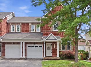137 Harbour View St, Ottawa, ON K2G6Z8