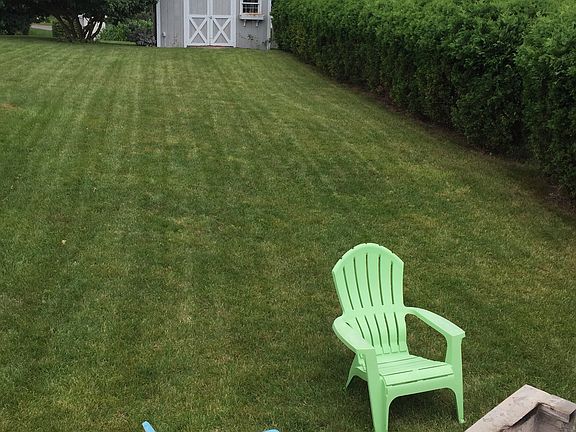 3rd image of 308 Broadmoor Dr