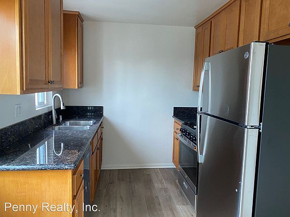 4th image of 1049-53 Wilbur Ave #1051