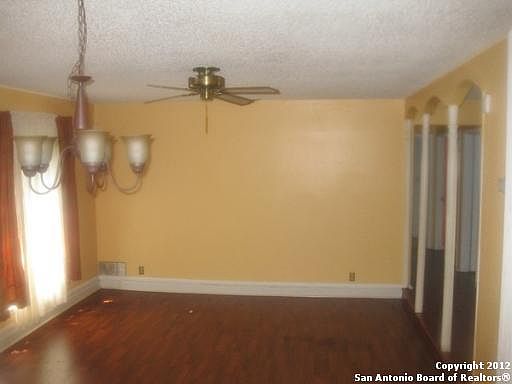 5th image of 5618 Lakebend W