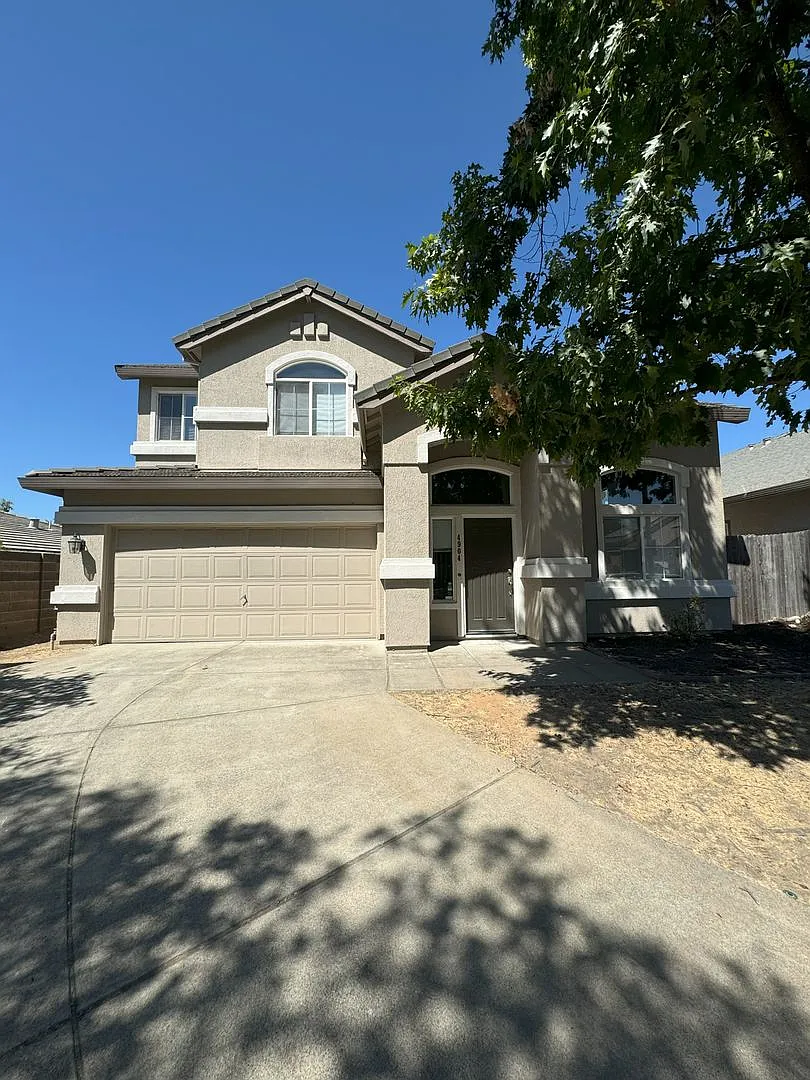 Great 4/2.5 In Rocklin!! Cul-De-Sac — Photo 1