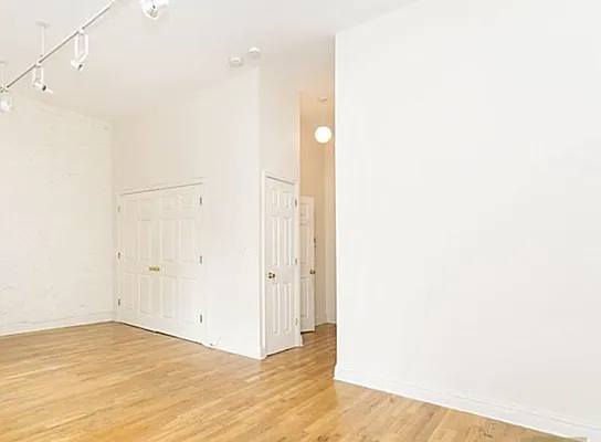 Rented by Nest Seekers International | media 10