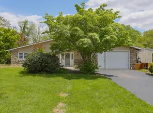 9 Star Lite Dr, Lititz, PA 17543