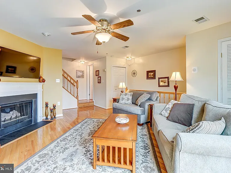 11707 Tumbrel Ct — Photo 7