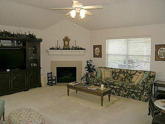 3rd image of 4620 Island Bay Dr