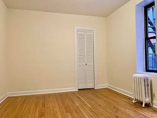 Rented by City Connections Realty | media 15