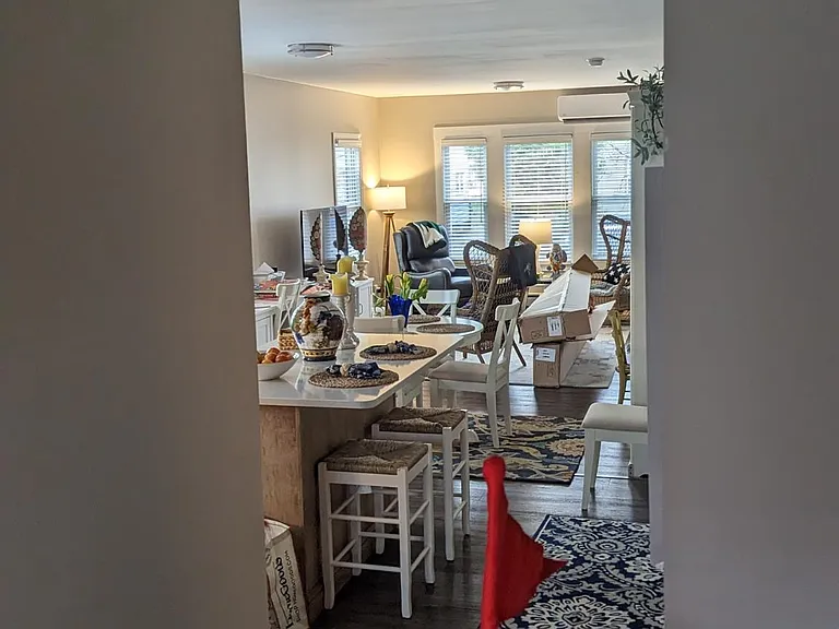 49 Westminster Ave #1 — Photo 8