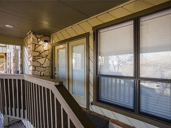 2nd image of 501 Highlands Blvd Unit 19