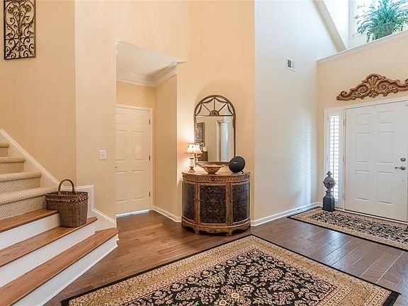 4th image of 210 Collierstown Way