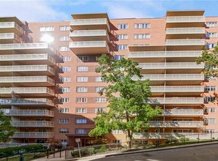 310 W 49th St APT 303, Kansas City, MO 64112