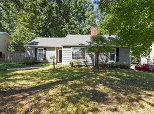 1207 Forest Wood Dr, Matthews, NC 28105