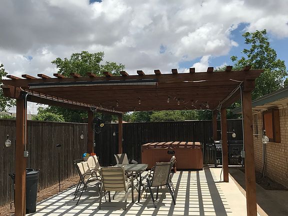 Back Yard Pergola w/ hot tub