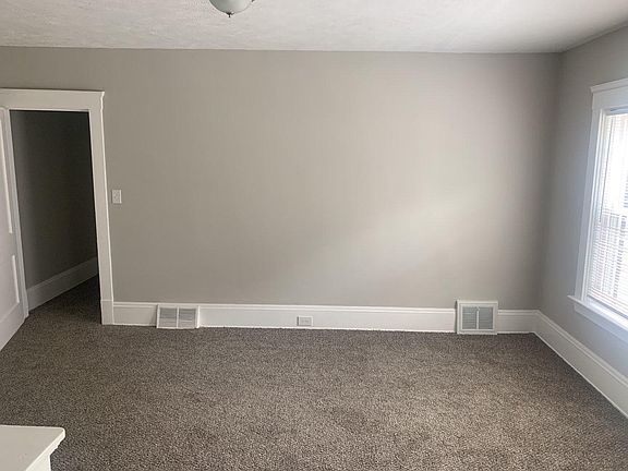 5th image of 1024 E 74th St #2