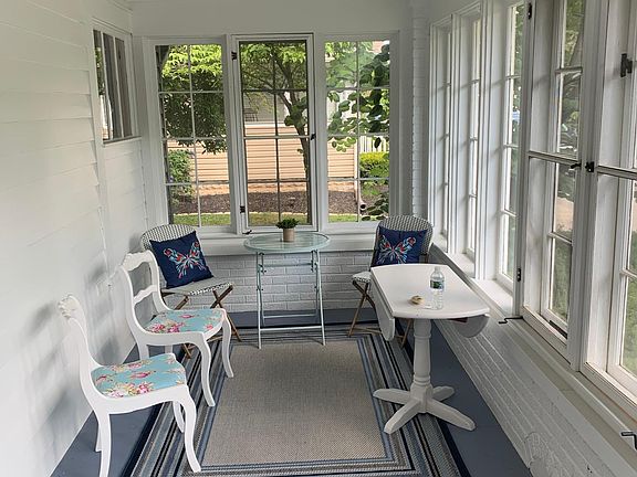 Enclosed front porch/sun room