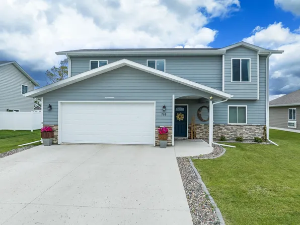 708 Preserve Place Rd, Bottineau, ND 58318