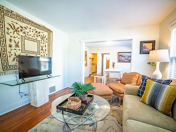4th image of 4200 Locust St APT 1N