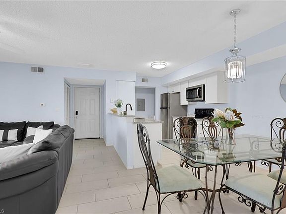 4th image of 2214 Arbour Walk CIR #2012