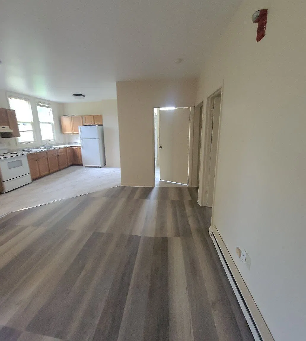 2 bed, 1.5 bath, 750 sqft, $1,800 — Photo 1