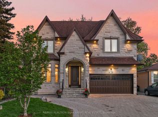 255 Homewood Ave, Toronto, ON M2R 2N4