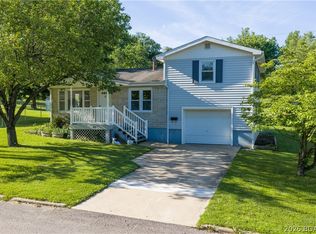 422 Sunset Strip, Eldon, MO 65026