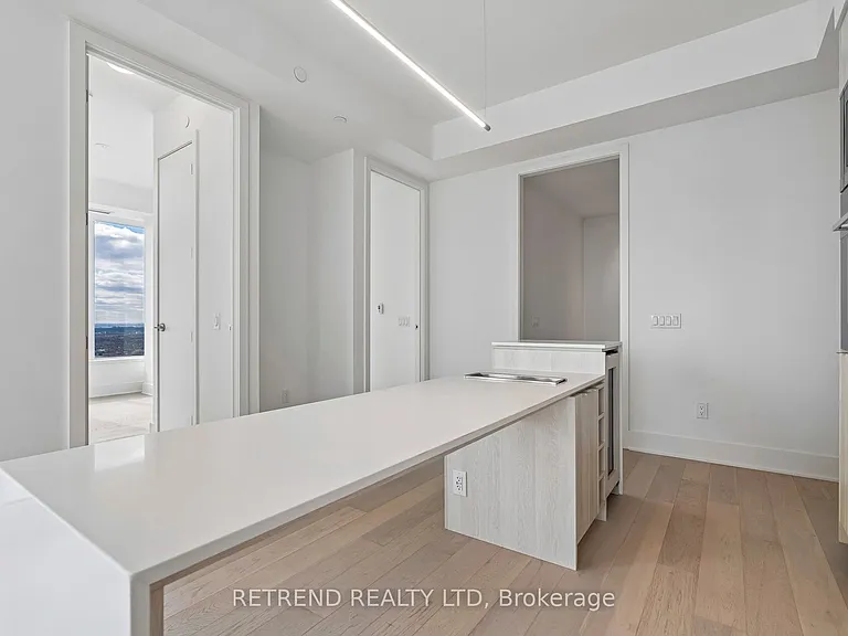 11 Yorkville Ave #5709 — Photo 24