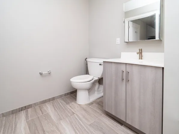 201 Cornelison Avenue image 12 of 17