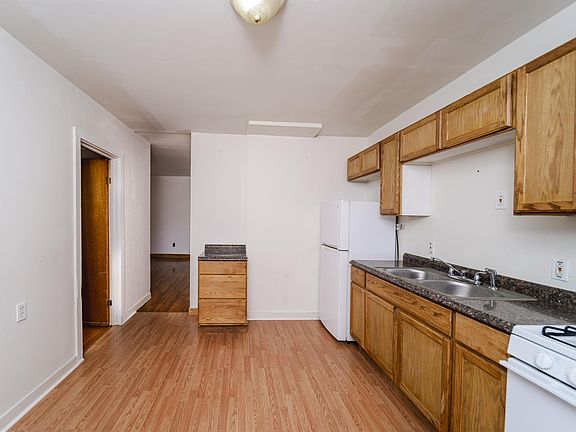 3rd image of 3 115th St #10543260