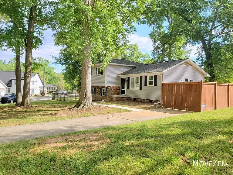 202 Newgate Dr — Photo 7