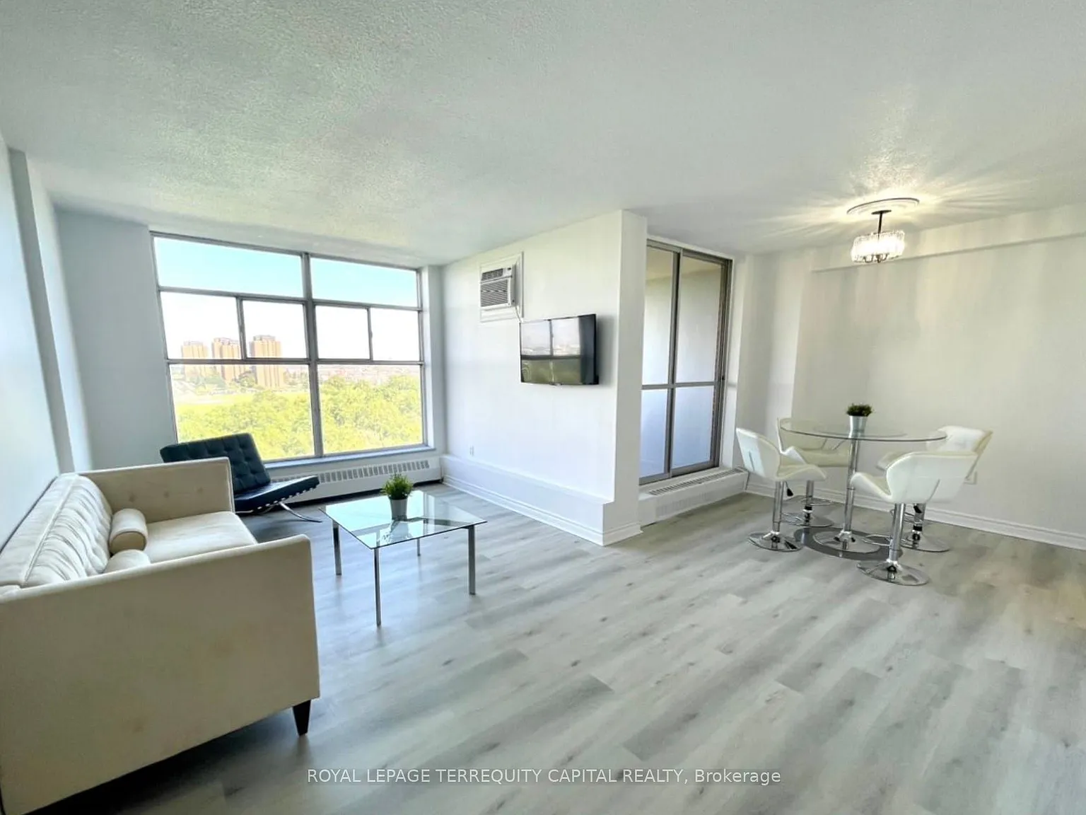 2 bed, $2,400 — Photo 2