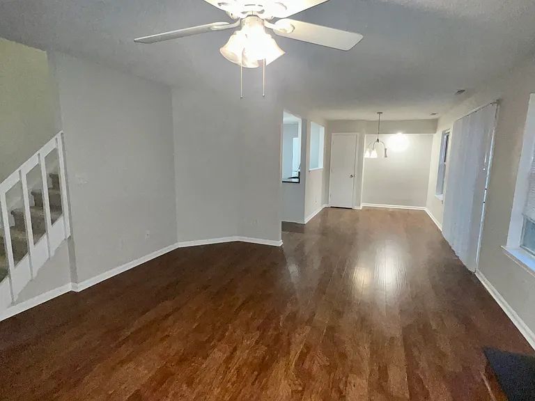 4924 Shallowford Cir — Photo 5