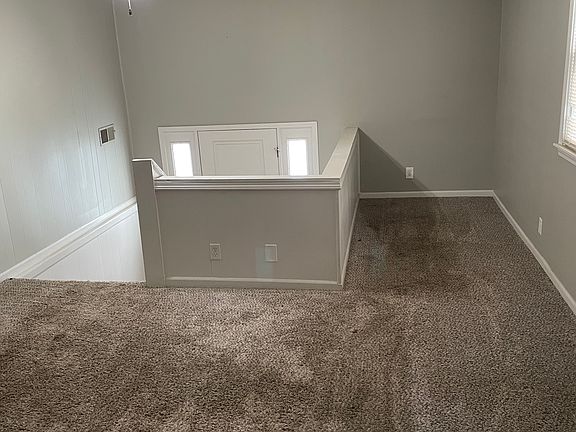 2nd image of 503 N Lake Ave APT B
