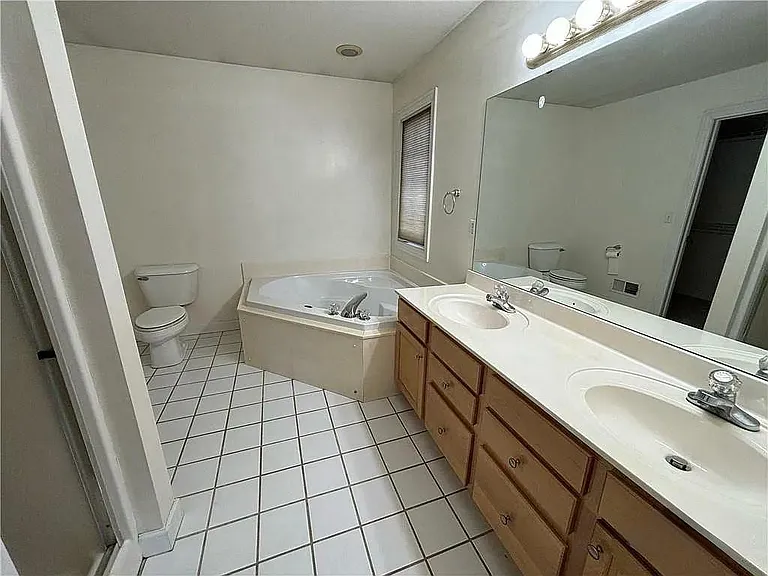 8874 Linden Lake Rd — Photo 8