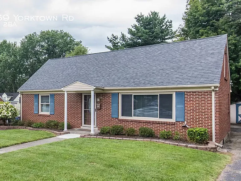 1769 Yorktown Rd — Photo 4