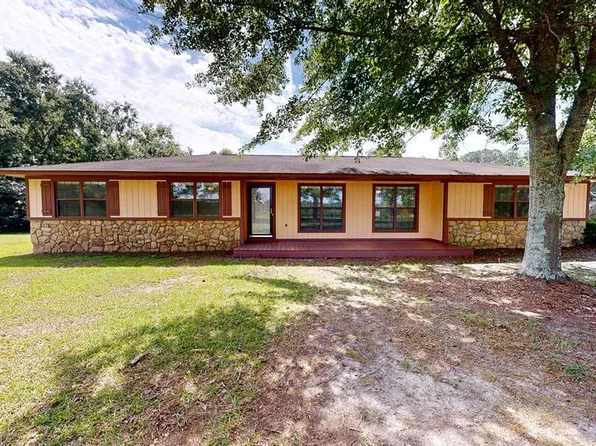 1477 S County Road 9, Slocomb, AL 36375