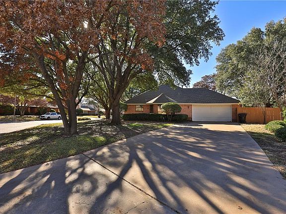 5th image of 1802 Lytle Shores Dr