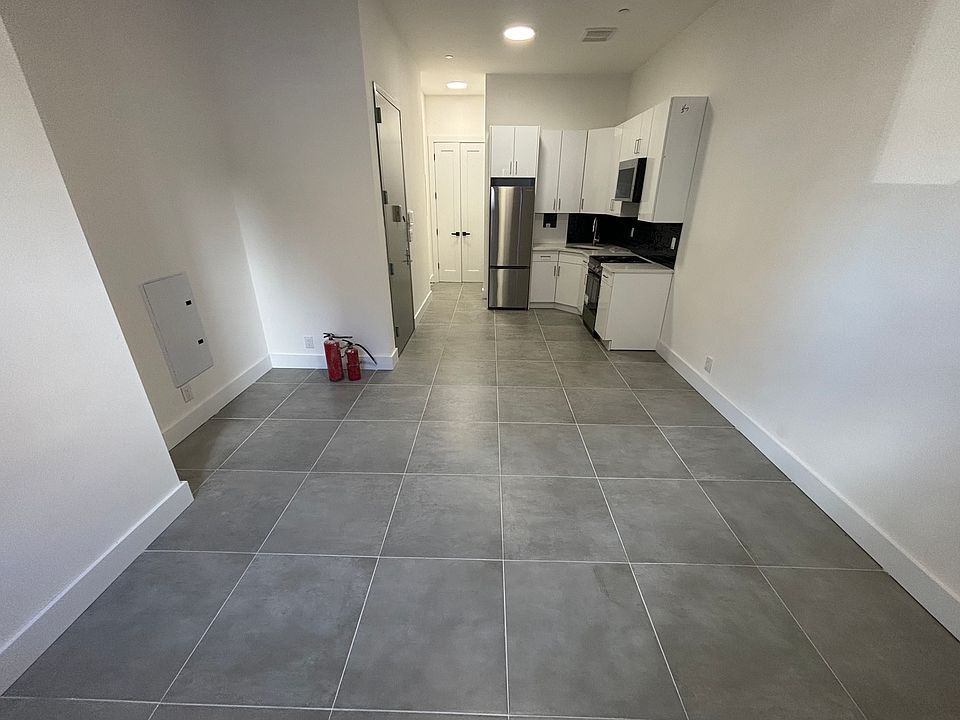 1st image of 902 Rogers Ave #1FRT