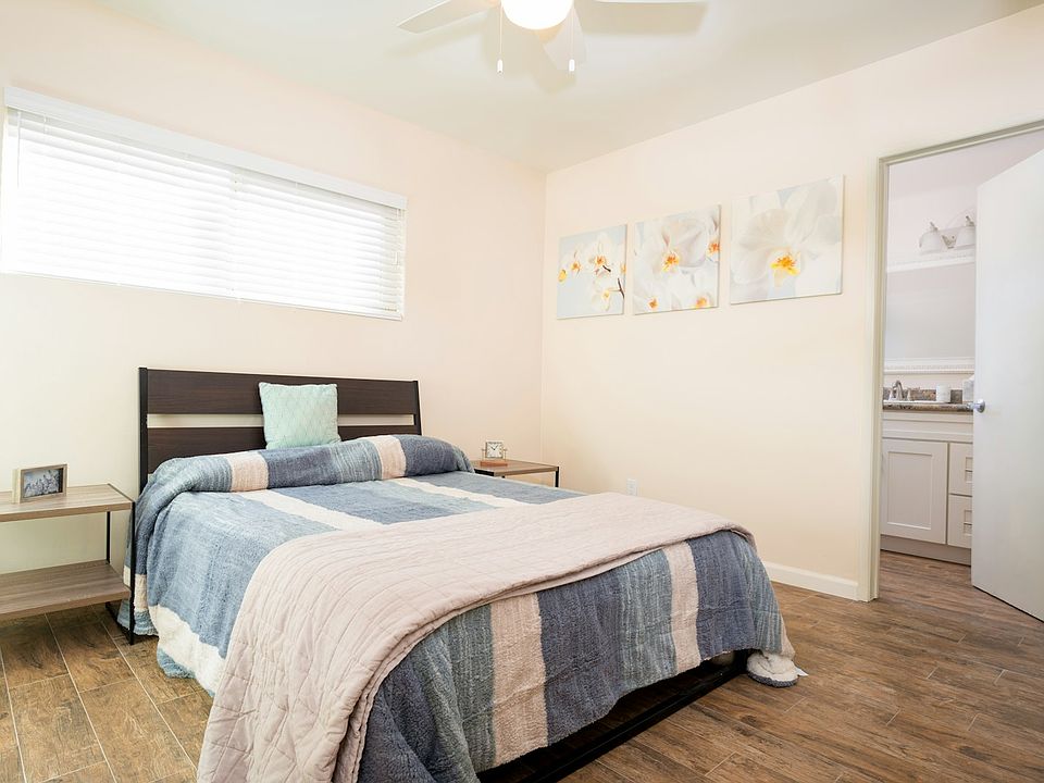 The Sorrento-Unit 04 Bedroom View