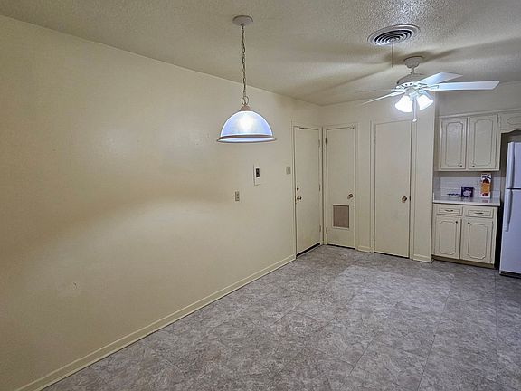 5th image of 2805 Carter St
