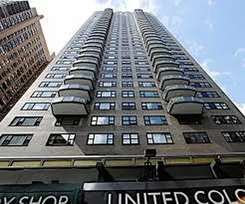 Sold by Town Residential | media 9