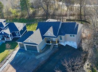 13728 Enfield Ave, Hugo, MN 55038