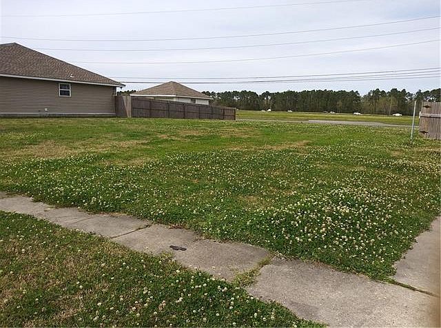 1st image of 63 Sawgrass Dr